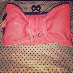 JESSICA SIMPSON Bow clutch